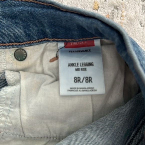 Express Distressed Jeans - Picture 3 of 3